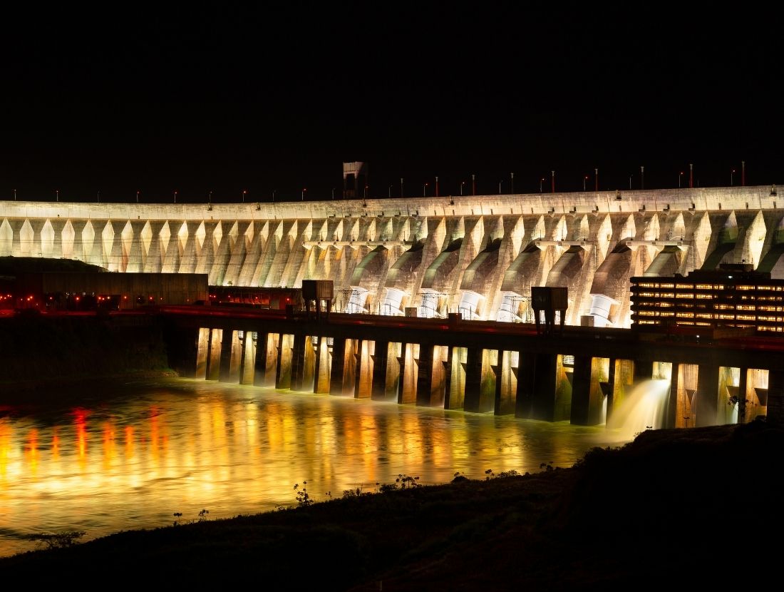 Itaipu Iluminada - Foz do Iguaçu